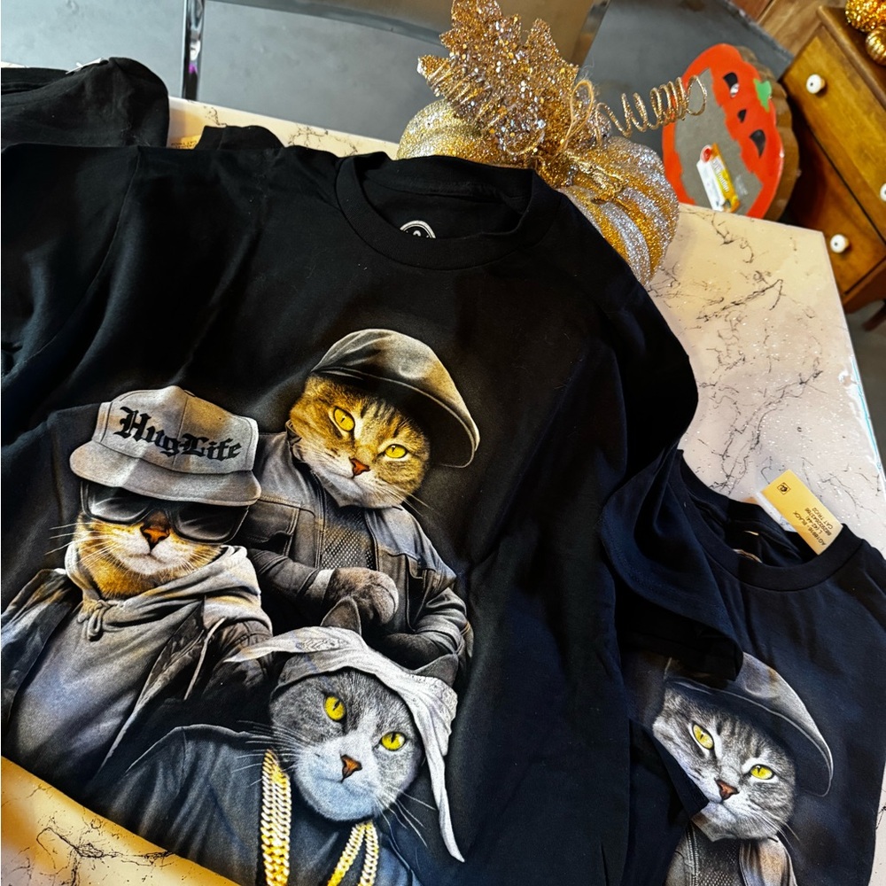 Black Cat Graphic T-Shirt cotton Halloween tee - adult size NEW NWOT